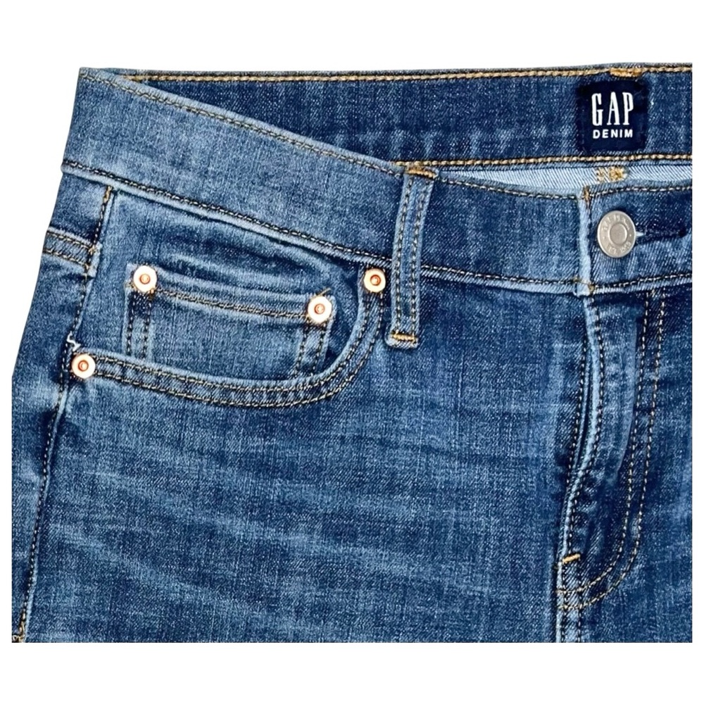 Gap Jeans Women’s Size 29 Regular Blue Denim Classic Straight 30x31 - Picture 3 of 9
